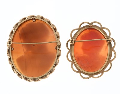 Lot 32 - Two 9ct gold shell cameo brooches