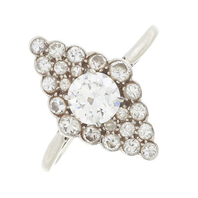 Lot 146 - An Art Deco circular-cut diamond marquise-shape cluster ring