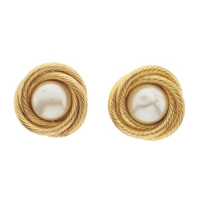 Lot 380 - Chanel, a pair of clip-on earrings.