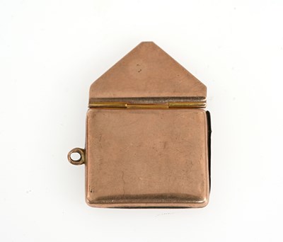 Lot 4 - An early 20th century 9ct gold novelty stamp holder