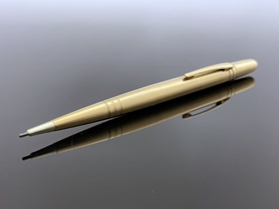 Lot 193 - A 9 carat gold Life Long propelling pencil, 12....