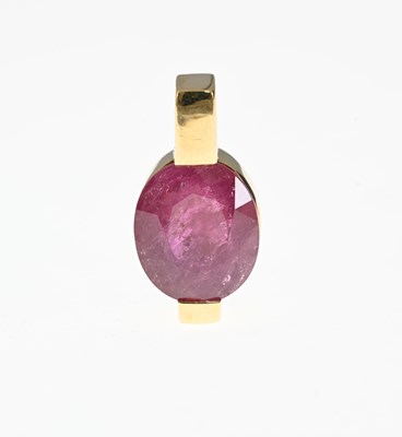 Lot 44 - An 18ct gold ruby single-stone pendant