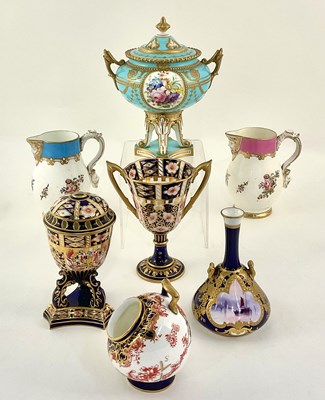 Lot 142 - A group of Royal Crown Derby cabinet pieces,...