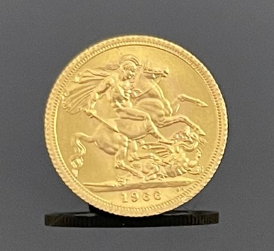 Lot 201 - Elizabeth II, gold sovereign, 1966