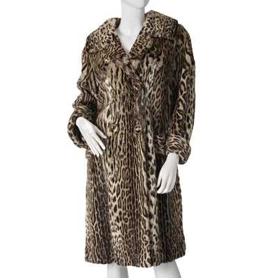 Lot 552 - A 1950s ocelot fur coat.