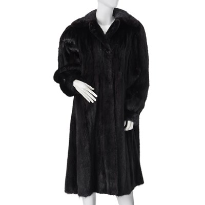 Lot 564 - A full-length dark ranch mink coat.