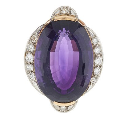 Lot 50 - An amethyst and diamond pendant