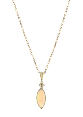 Lot 7 - An early to mid 20th century 15ct gold opal and split pearl necklace