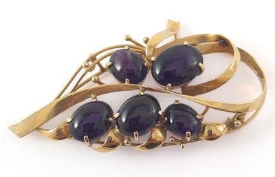 Lot 304 - A 9ct gold amethyst spray brooch