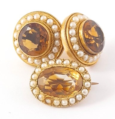 Lot 276 - A gold citrine and pearl brooch and a pair of earrings