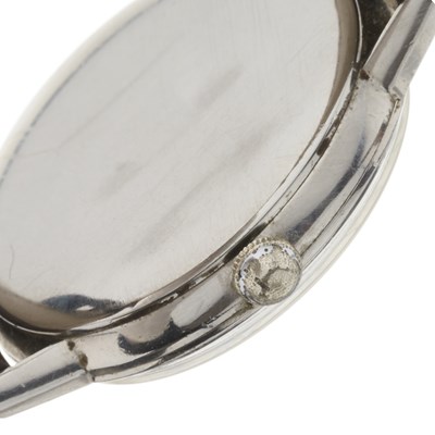 Lot 301 - Omega - A wrist watch