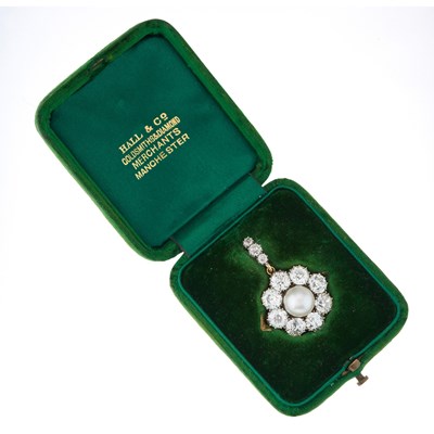 Lot 34 - An impressive late Victorian silver and gold,...