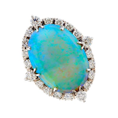 Lot 51 - An impressive 18ct gold oval opal cabochon and...