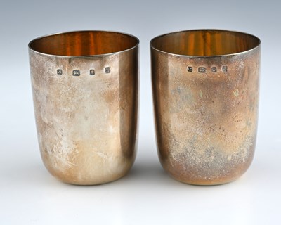 Lot 139 - Lesley Craze, a pair of silver tumblers