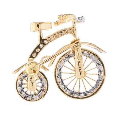Lot 106 - An 18ct gold novelty brooch, designed as a...