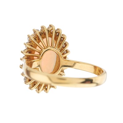 Lot 109 - An 18ct gold oval opal cabochon and...