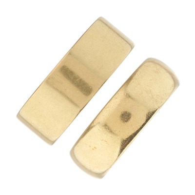 Lot 119 - Two 18ct gold wedding band rings, hallmarks...
