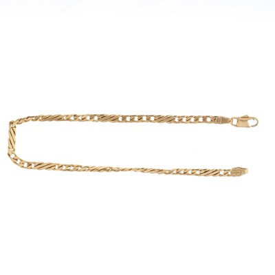 Lot 125 - Unoaerre, an 18ct gold flat figaro-link...