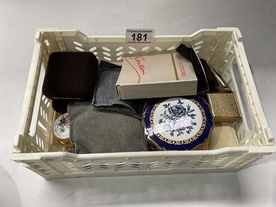 Lot 181 - A collection of compacts, pillboxes, notepads...