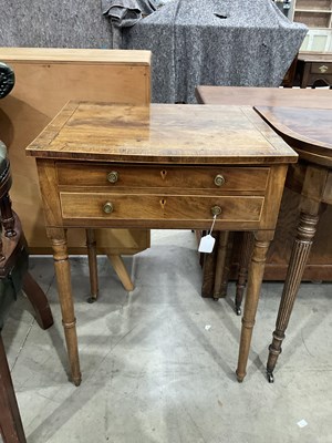 Lot 401 - A small Georgian writing or lamp table, flame...