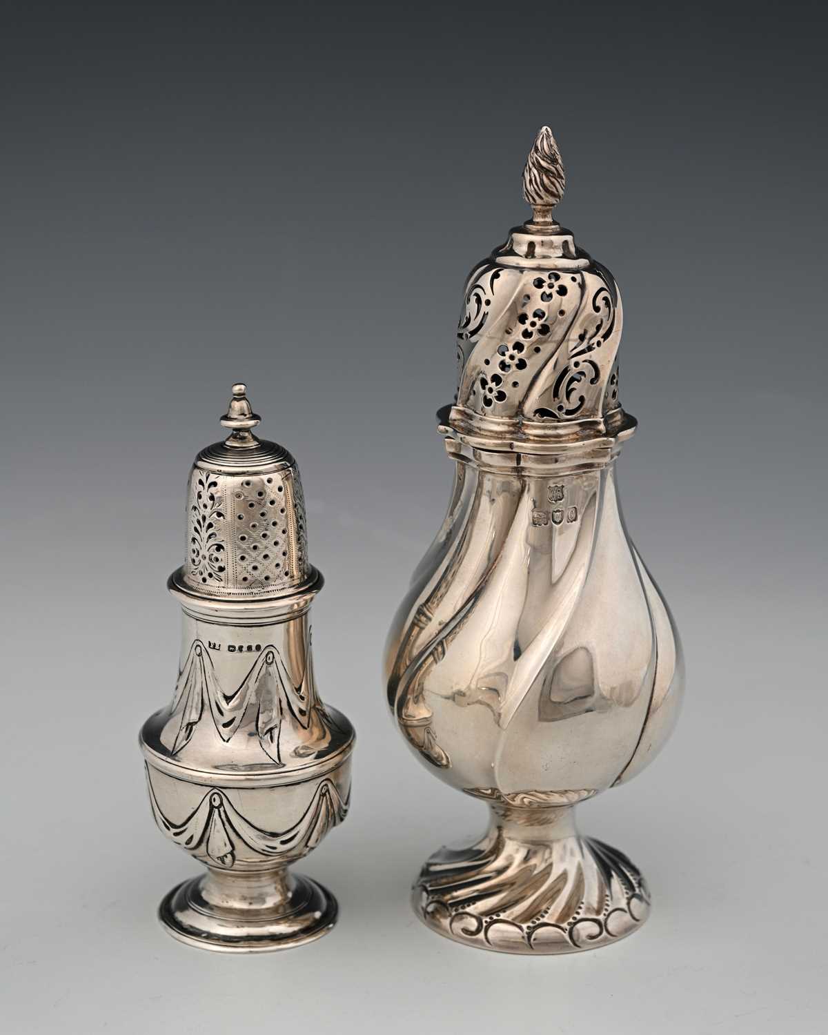 Lot 424 - A Victorian silver caster, of baluster form,