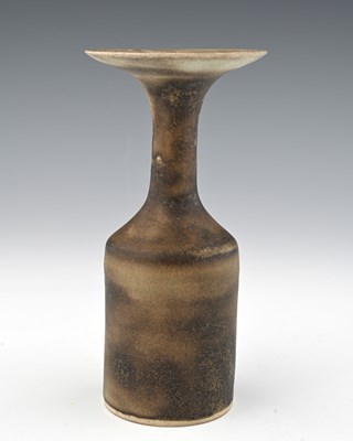 Lot 653 - Dame Lucie Rie (1902-1995), a studio pottery...