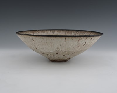 Lot 655 - Dame Lucie Rie (1902-1995), a studio pottery...