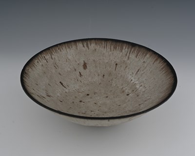 Lot 655 - Dame Lucie Rie (1902-1995), a studio pottery...