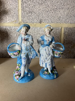 Lot 91 - A pair of Meissen-type figures, modelled as...