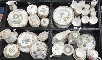 Lot 19 - A Spode Stafford Flowers part dinner, tea and...