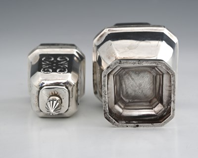 Lot 389 - Harrods Ltd., an Edward VIII Art Deco style...
