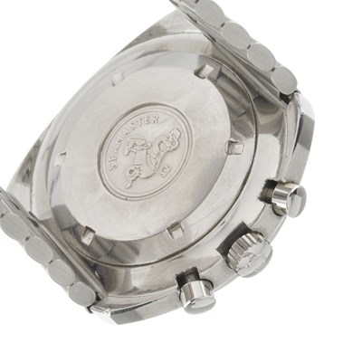 Lot 245 - Omega, a stainless steel Seamaster Yachting bracelet watch