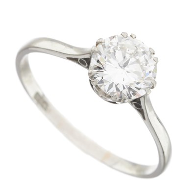 Lot 191 - A platinum diamond single-stone ring