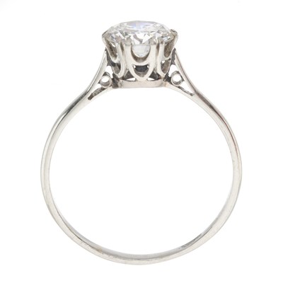 Lot 191 - A platinum diamond single-stone ring