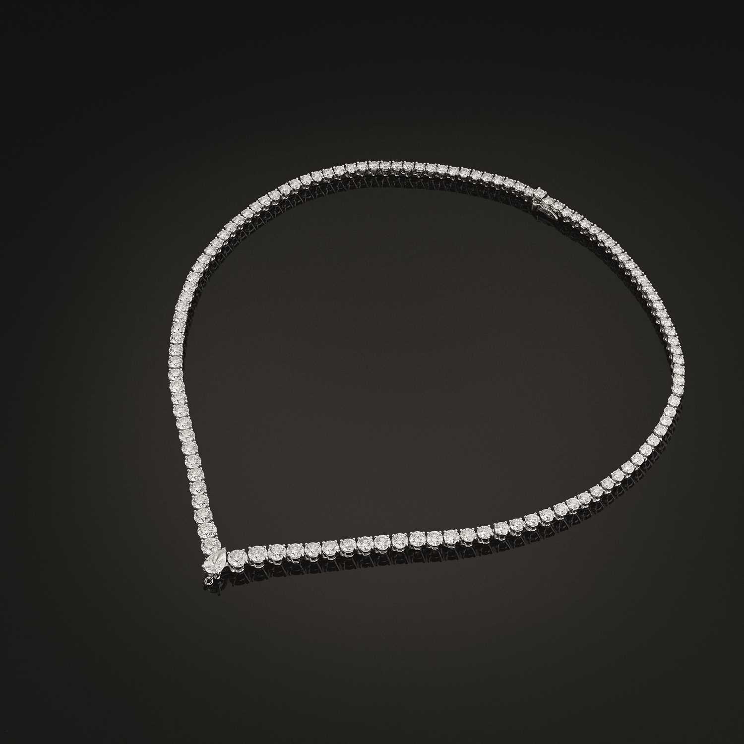 143 - Cartier, a magnificent platinum diamond Essential Lines riviere necklace