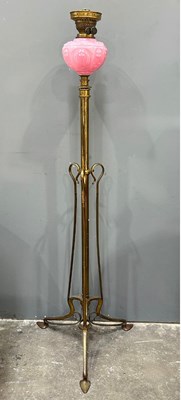 Lot 539 - An English Art Nouveau standard oil lamp,...