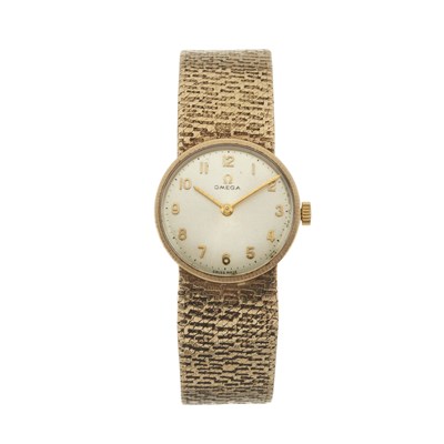Lot 162 - Omega, a 9ct gold bracelet watch
