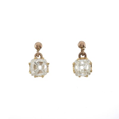 Lot 33 - A pair of early 20th century 9ct gold diamond single-stone drop earrings