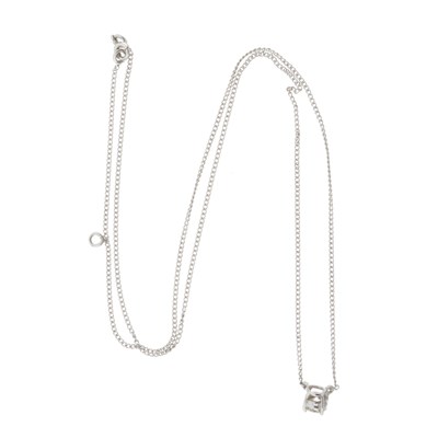 Lot 86 - An old-cut diamond single-stone necklace