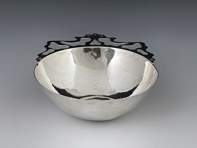 Lot 149 - A Modernist silver porringer bowl, LMP, London...