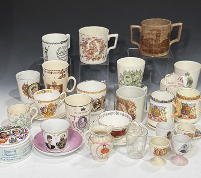 Lot 62 - A collection of commemorative ceramics,...