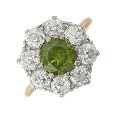 Lot 28 - An early 20th century demantoid garnet and diamond cluster ring