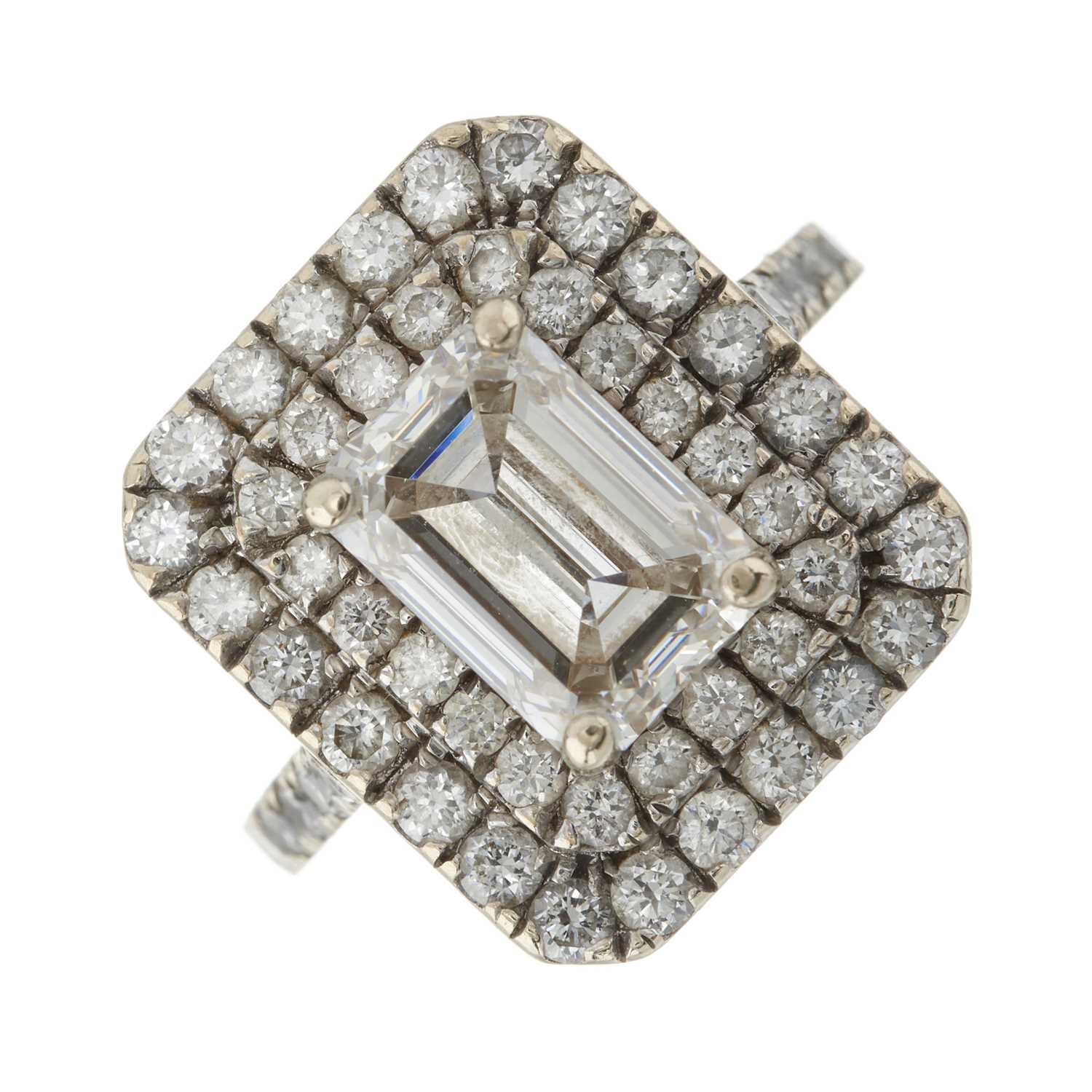 Lot 56 - A diamond cluster dress ring, with GIA report