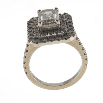 Lot 56 - A diamond cluster dress ring, with GIA report