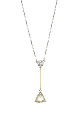 Lot 126 - An early 20th century yellow diamond and diamond necklace
