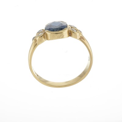 Lot 89 - An 18ct gold sapphire and diamond dress ring