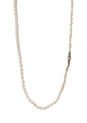 Lot 92 - A mid 20th century pearl necklace, with pearl and diamond clasp