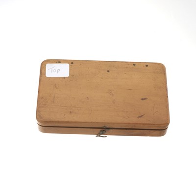 Lot 54 - A selection of loose gemstones in a wooden specimen box