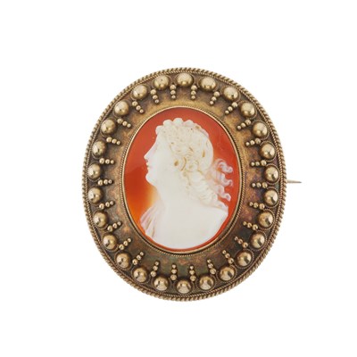 Lot 6 - A 19th century gold agate cameo brooch