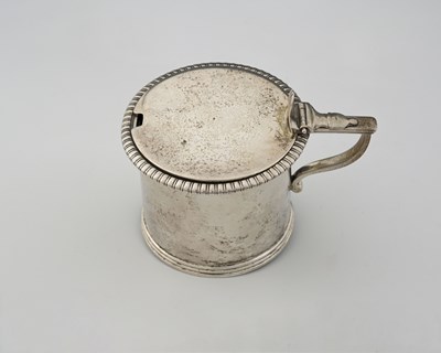 Lot 307 - A George IV silver drum mustard pot, with...